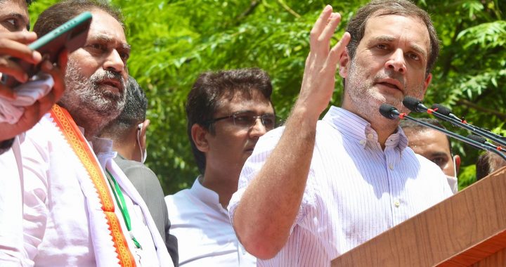 देशात दलितांवरील वाढत्या अत्याचाराविरोधात काँग्रेस नेते डॉ.नितिन राउत यांनी दिल्ली येथे रणशिंग फुंकले