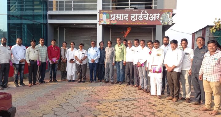 नातेपुते येथे पत्रकार दिनानिमित्त पत्रकारांचा सन्मान